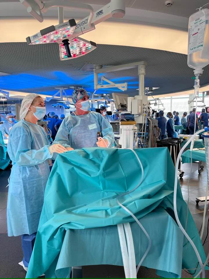 Dr. Ionescu Sever în blocul operator al Clinicii Chirurgie I din Cluj-Napoca